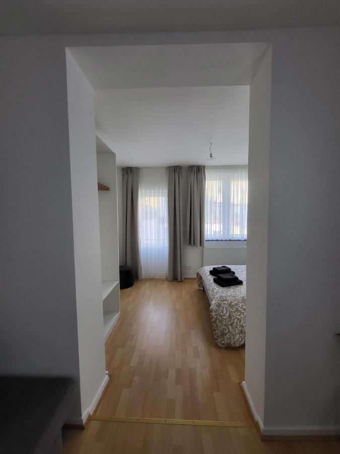 Studio Alicia, Idealement Situe Etterbeek Buitenkant foto